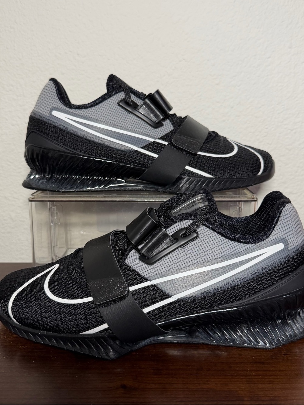 NEW men’s Nike Romaleos 4 weightlifting shoes black grey size 8